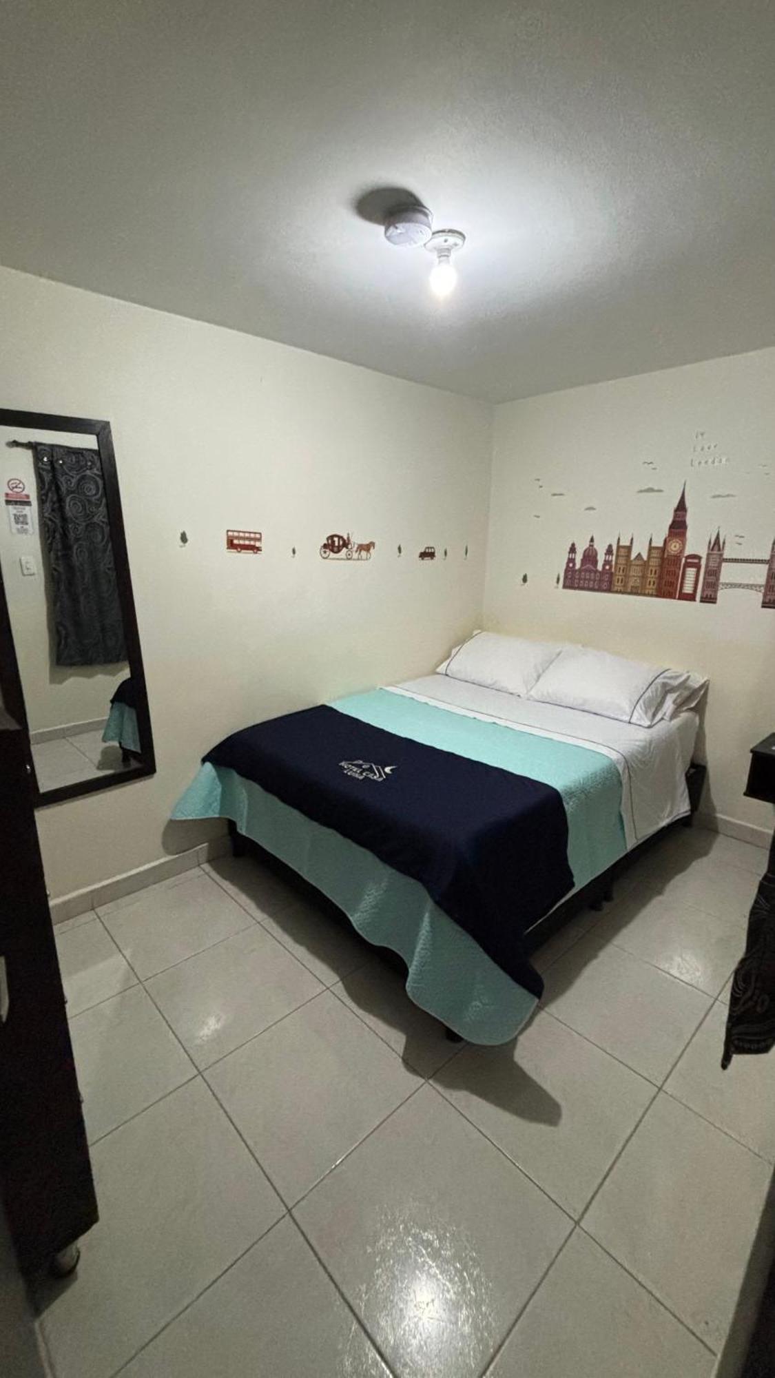Hotel Casa Luna Bogotá Quarto foto